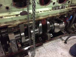 MaK 25 crankshaft and parts overhaul